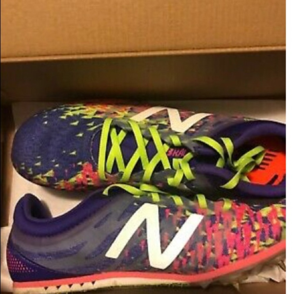 Track shoes